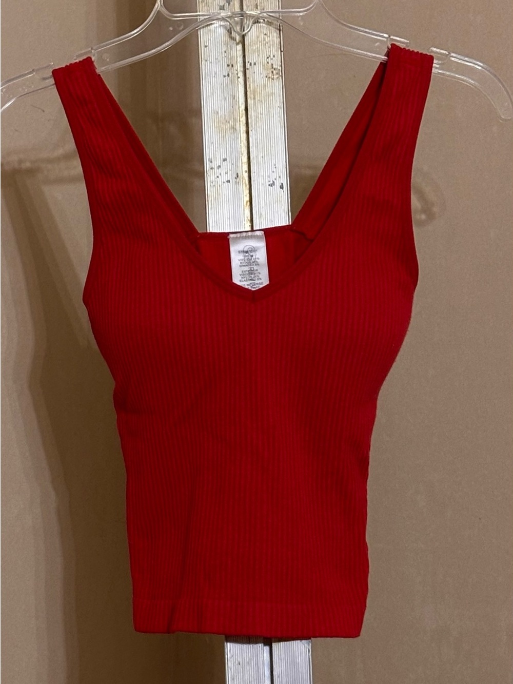 Revival Sleeveless Ribbed V-Neck Tank Top in Red Sz OS